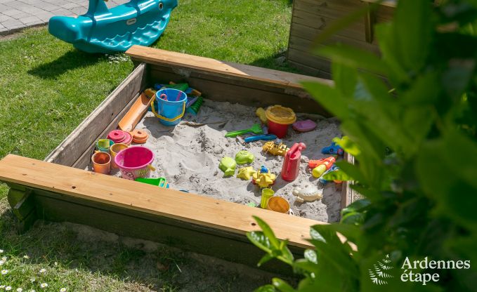 Maison de vacances  Paliseul pour 20 personnes en Ardenne