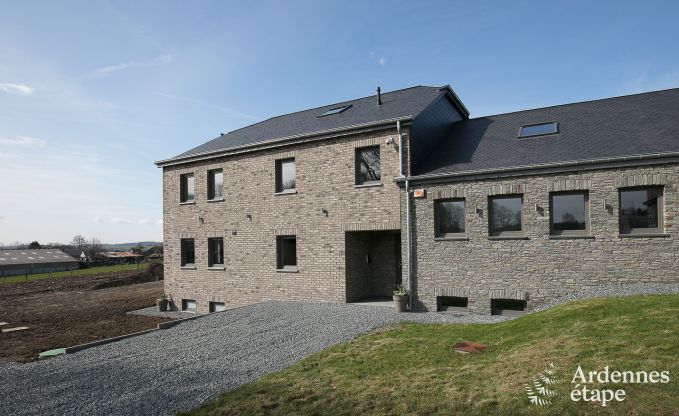 Maison de vacances avec piscine, wellness et de nombreux jeux, � Paliseul pour 28 personnes en Ardenne