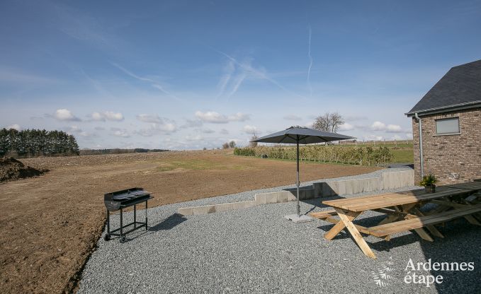 Maison de vacances avec piscine, wellness et de nombreux jeux, � Paliseul pour 28 personnes en Ardenne