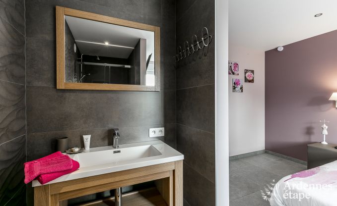 Maison de vacances avec piscine, wellness et de nombreux jeux, � Paliseul pour 28 personnes en Ardenne