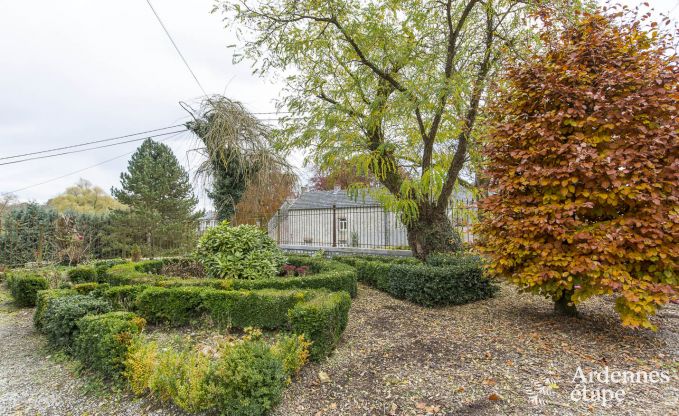 Ancien presbytre  Philippeville pour 12/14 personnes en Ardenne