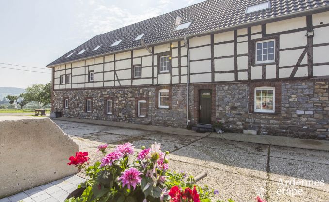 Charmante maison de vacances à Plombières pour 20 personnes en Ardenne