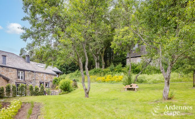 Maison de vacances avec jardin, barbecue et chemine  Redu, Ardenne