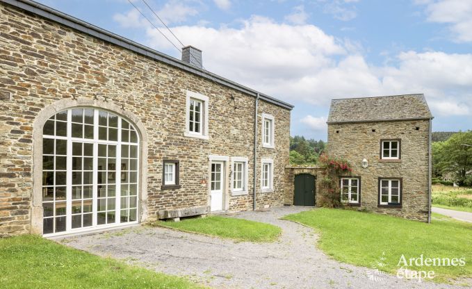 Maison de vacances avec jardin, barbecue et chemine  Redu, Ardenne