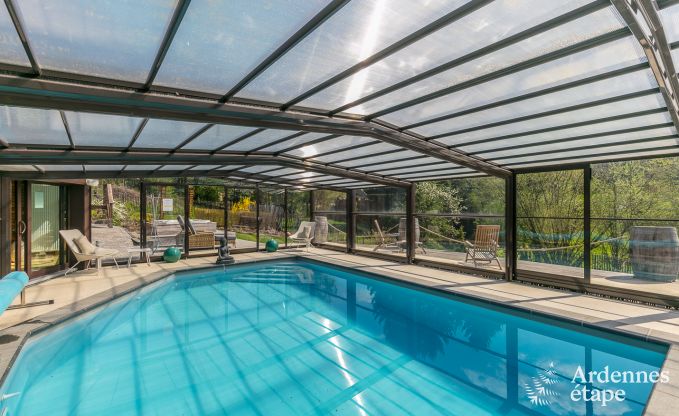 Maison de vacances de charme avec piscine et espace détente à Redu