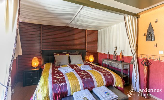 Villa haut de gamme  Redu, Ardenne, 9 personnes, piscine extrieure, sauna, hammam, jacuzzi intrieur et extrieur, jardin priv, quipements complets