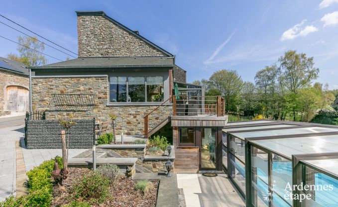 Villa haut de gamme  Redu, Ardenne, 9 personnes, piscine extrieure, sauna, hammam, jacuzzi intrieur et extrieur, jardin priv, quipements complets