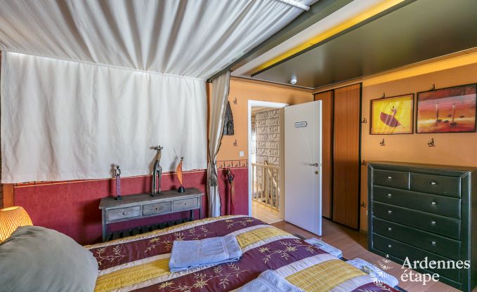 Villa haut de gamme  Redu, Ardenne, 9 personnes, piscine extrieure, sauna, hammam, jacuzzi intrieur et extrieur, jardin priv, quipements complets