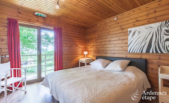 Maison chien admis pour 10 personnes  Rendeux