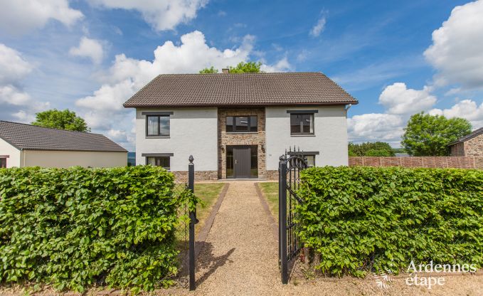 Maison chien admis pour 10 personnes  Rendeux