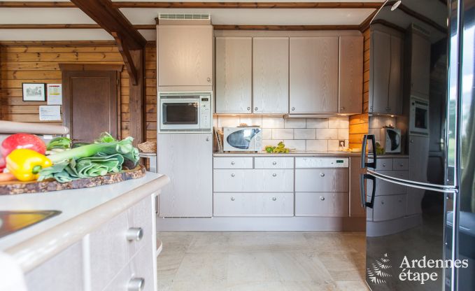 Maison chien admis pour 10 personnes  Rendeux