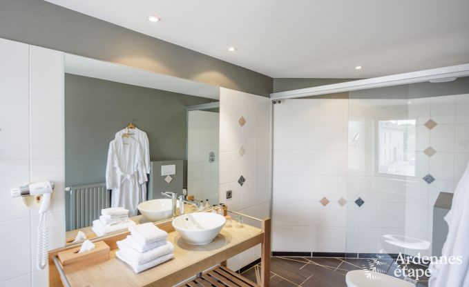 Villa de Luxe � Rochefort pour 20 personnes en Ardenne