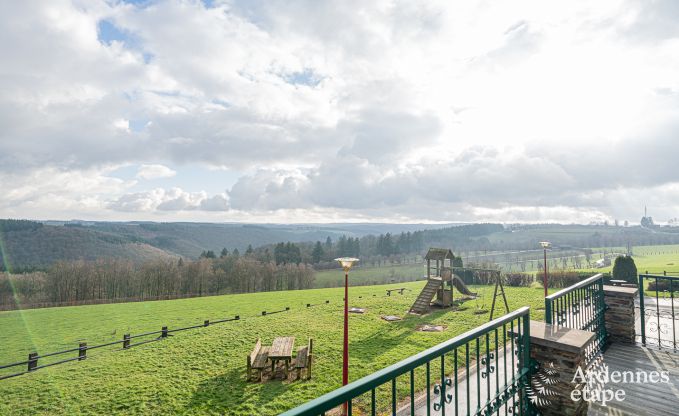 Maison de vacances confortable à Rochehaut, en Ardenne.