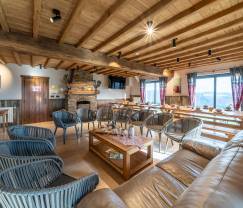 Maison de vacances spacieuse et confortable pour 16 personnes à Rochehaut, en Ardenne.