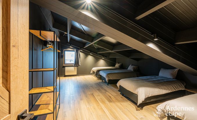 Luxe � Rochehaut : h�bergement spacieux pour 14 personnes avec piscine int�rieure et splendide vue