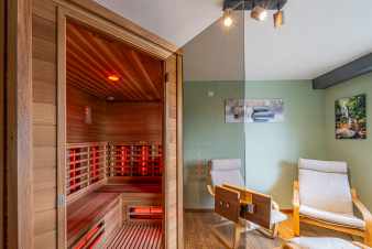 Maison de vacances de luxe  Saint-Hubert en Ardenne, idale pour 12 personnes avec jeux et sauna