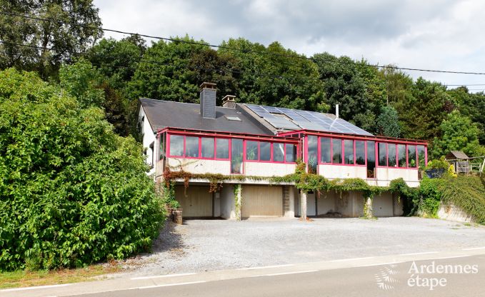 Maison de vacances  Saint-Hubert pour 24/30 personnes en Ardenne