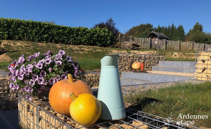 Sjour de luxe en Ardenne: Villa haut de gamme  Saint-Hubert pour 6 personnes avec piscine et proximit nature