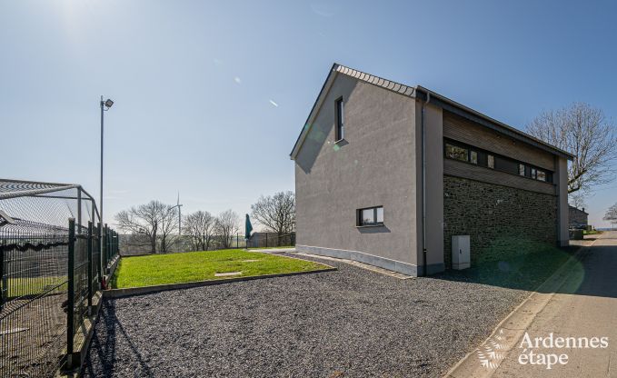 Maison de vacances conviviale avec piscine  Sainte-Ode, Ardenne