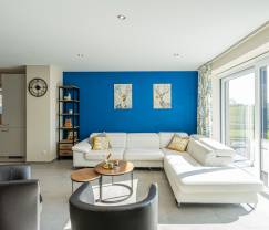 Maison de vacances conviviale avec piscine à Sainte-Ode, Ardenne