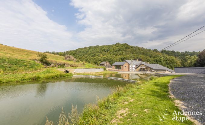 Gîte avec étang de pêche, à louer pour 6/7 personnes en Ardenne