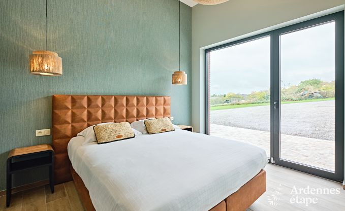 Villa ultramoderne  Somme-Leuze pour 12 personnes avec piscine intrieure, sauna et jardin priv