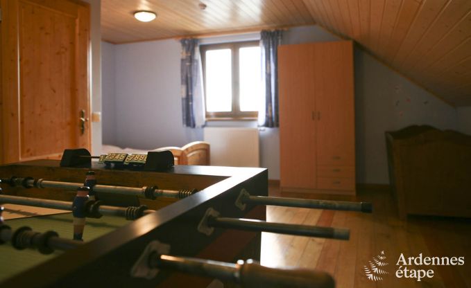Chalet de vacances avec espace wellness pour 11 personnes à Sourbrodt
