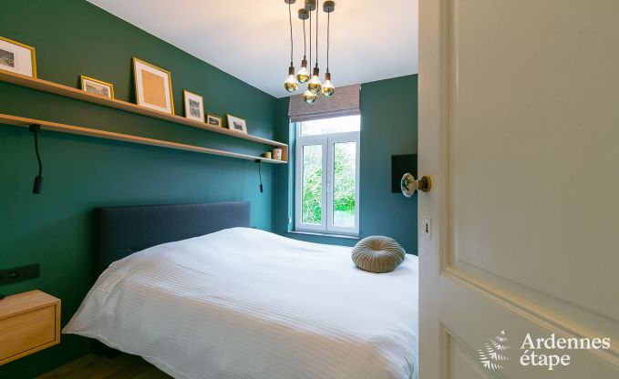 Spacieuse cottage pour 8 personnes  Spa avec sauna, jacuzzi, 4 chambres et salles de bains et jardin priv