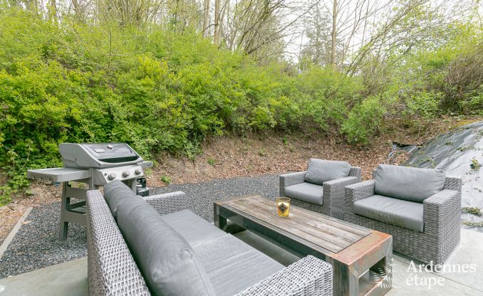 Spacieuse cottage pour 8 personnes  Spa avec sauna, jacuzzi, 4 chambres et salles de bains et jardin priv