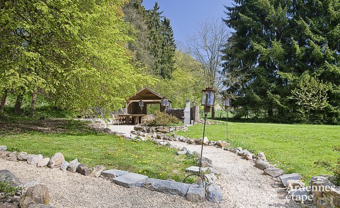 Maison de vacances  Spa pour 28 personnes en Ardenne