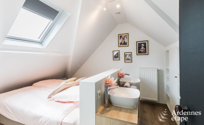 Grande maison de charme  Spa en Ardenne : sjour tout confort pour 10 personnes avec jacuzzi et attractions  proximit