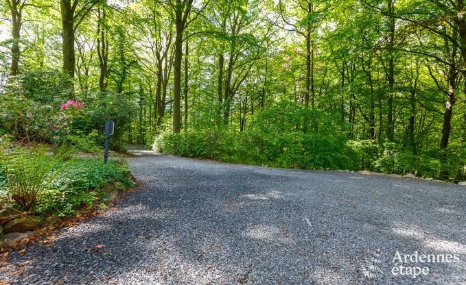 Spacieuse villa de luxe  Spa pour 15 personnes avec 5 chambres, sauna, piscine extrieure et jardin priv