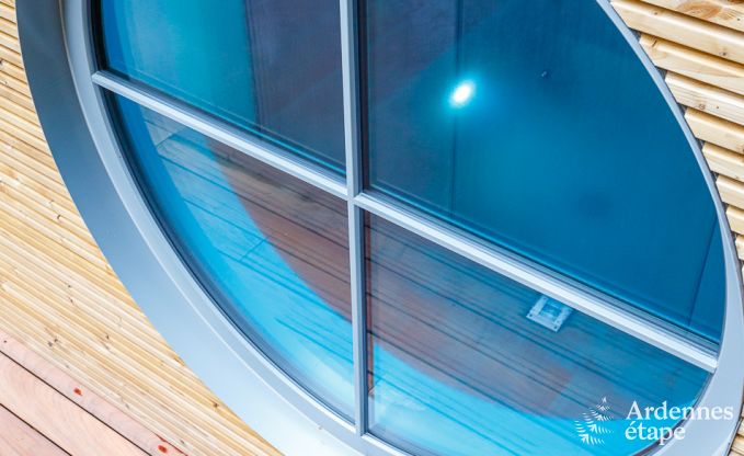 Spacieuse villa de luxe  Spa pour 15 personnes avec 5 chambres, sauna, piscine extrieure et jardin priv