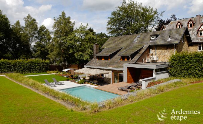 Villa de Luxe  Spa pour 14 personnes en Ardenne