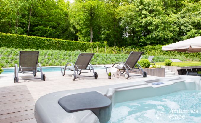 Villa de Luxe  Spa pour 14 personnes en Ardenne