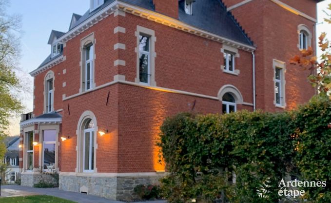 Villa de Luxe  Spa pour 18 personnes en Ardenne