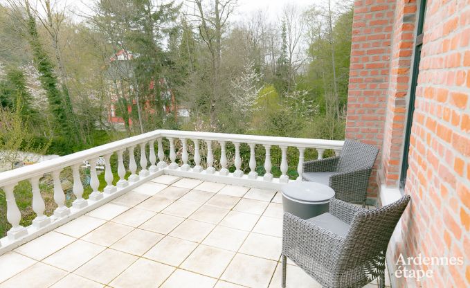 Spacieuse cottage pour 8 personnes � Spa avec sauna, jacuzzi, 4 chambres et salles de bains et jardin priv�