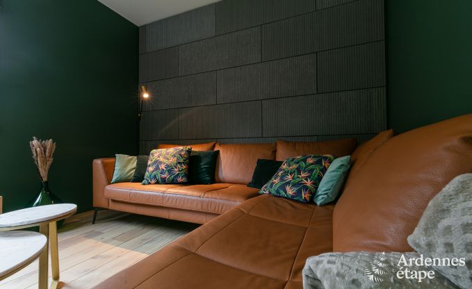 Spacieuse cottage pour 8 personnes � Spa avec sauna, jacuzzi, 4 chambres et salles de bains et jardin priv�