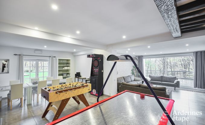 Maison de vacances  Spa pour 15 personnes en Ardenne