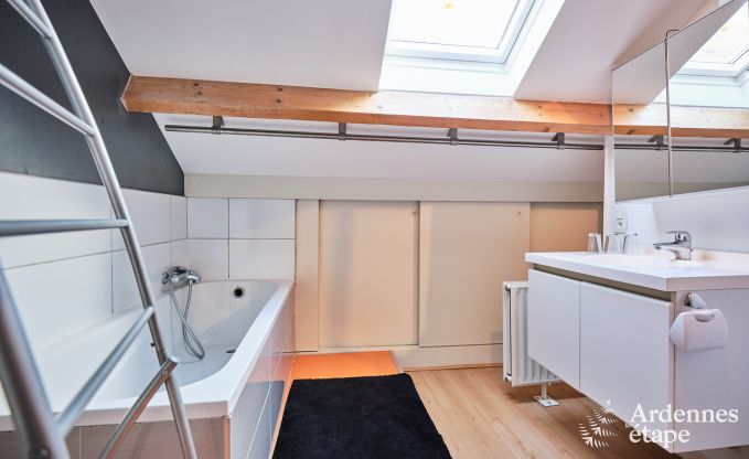 Maison de vacances  Spa pour 20 personnes en Ardenne