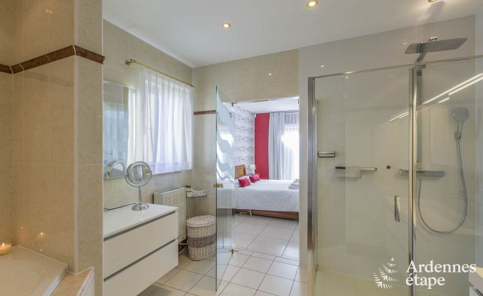 Villa de Luxe  Spa pour 13/14 personnes en Ardenne