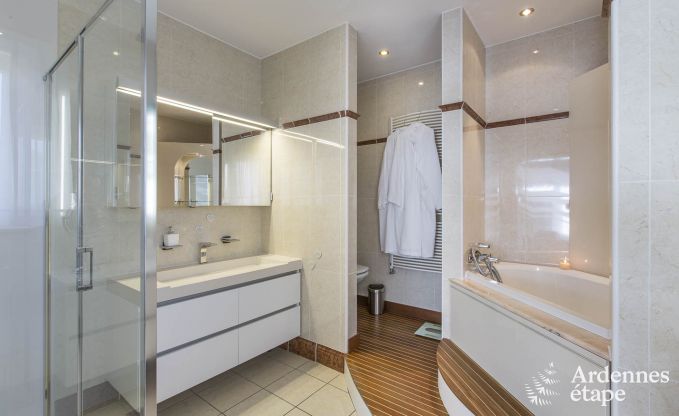 Villa de Luxe  Spa pour 13/14 personnes en Ardenne