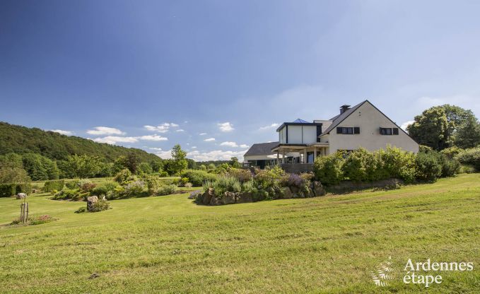 Villa de Luxe  Spa pour 13/14 personnes en Ardenne