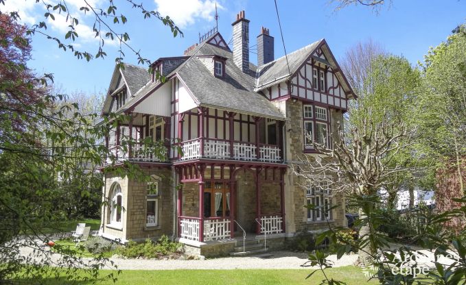 Villa de Luxe  Spa pour 9 personnes en Ardenne