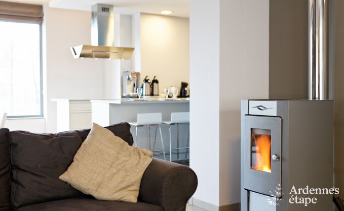 Spacieuse villa de luxe  Spa pour 15 personnes avec 5 chambres, sauna, piscine extrieure et jardin priv