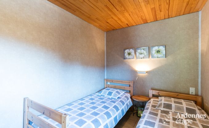 Charmante maison de vacances 3,5 étoiles pour 4/5 personnes à Stavelot