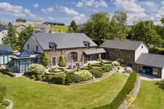Magnifique villa de luxe tout confort pour 10/14 personnes à Stavelot