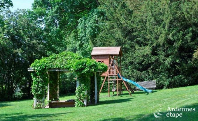 Ch�teau de luxe en Ardenne pour 28 personnes � Stavelot avec sauna, jacuzzi et aire de jeux