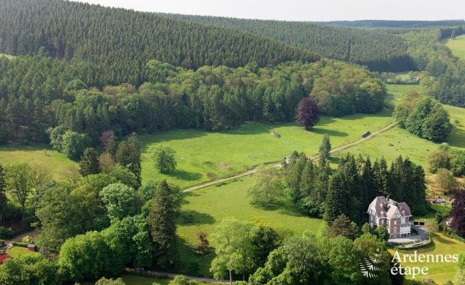 Ch�teau de luxe en Ardenne pour 28 personnes � Stavelot avec sauna, jacuzzi et aire de jeux