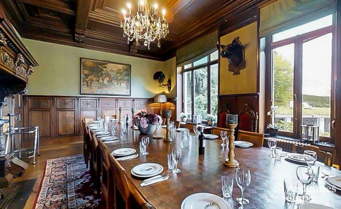 Ch�teau de luxe en Ardenne pour 28 personnes � Stavelot avec sauna, jacuzzi et aire de jeux